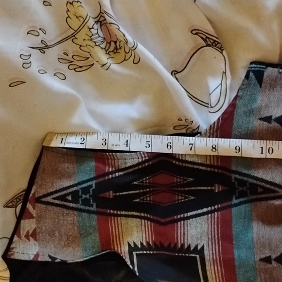 Native American Tradition vest by Allen Wah - Picture 4 of 8